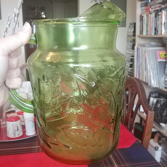 Anchor Hocking Avacodo Green Pitcher - Picture 2 of 4